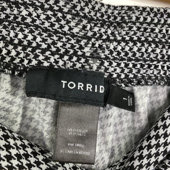 Torrid Black Plaid Pull On Tapered Ankle PantS Womens Size 1X Career Office - Picture 4 of 8